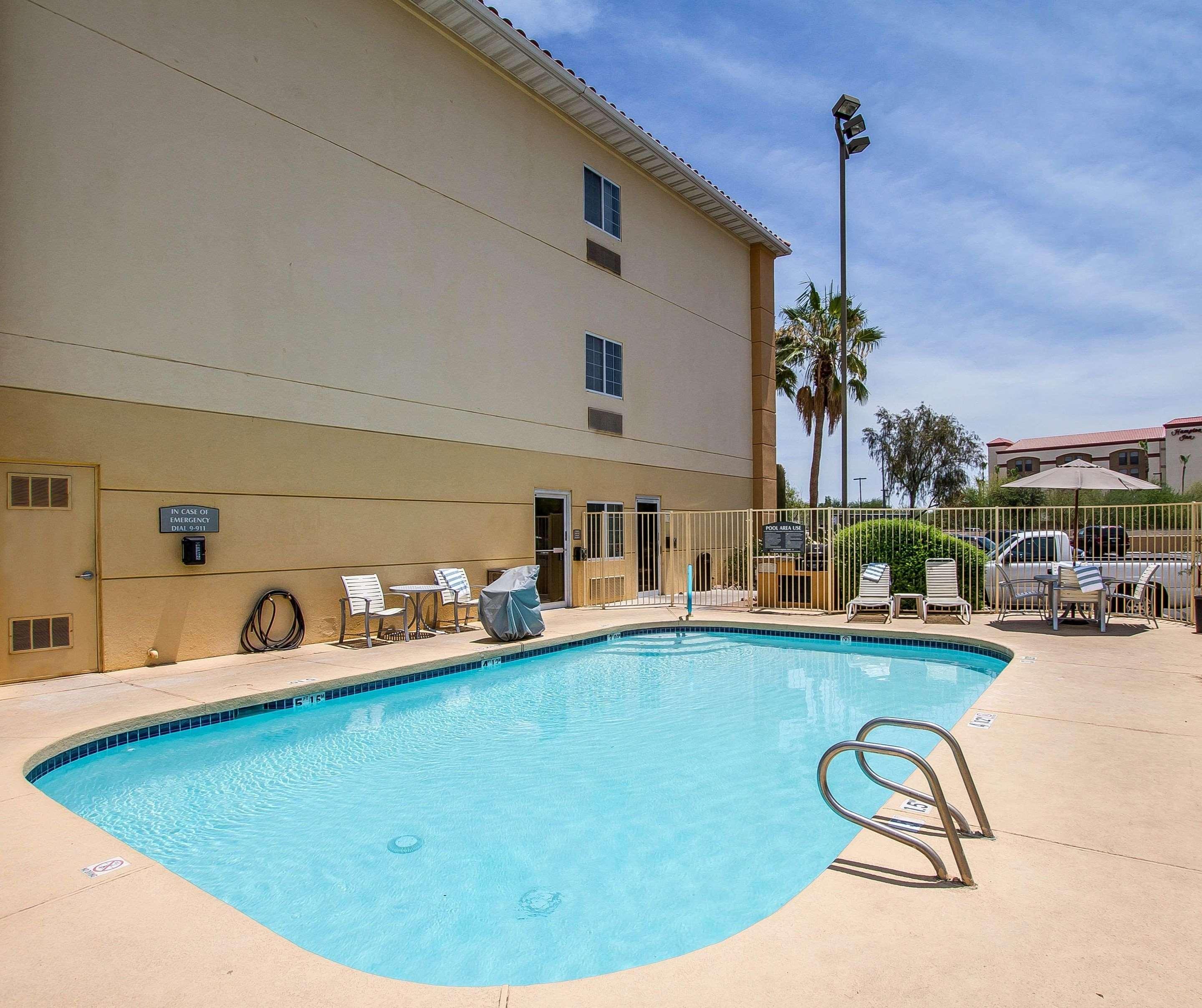 Comfort Suites Peoria Sports Complex מראה חיצוני תמונה