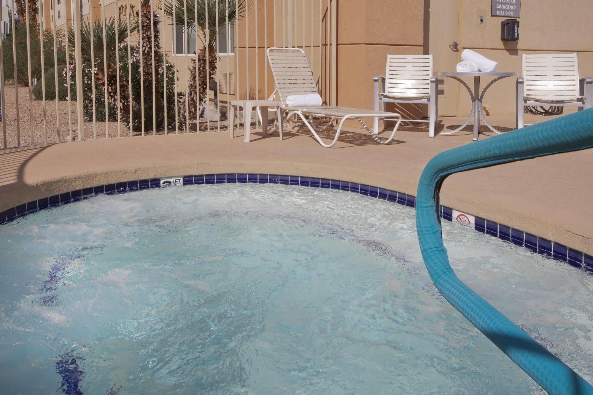 Comfort Suites Peoria Sports Complex מראה חיצוני תמונה