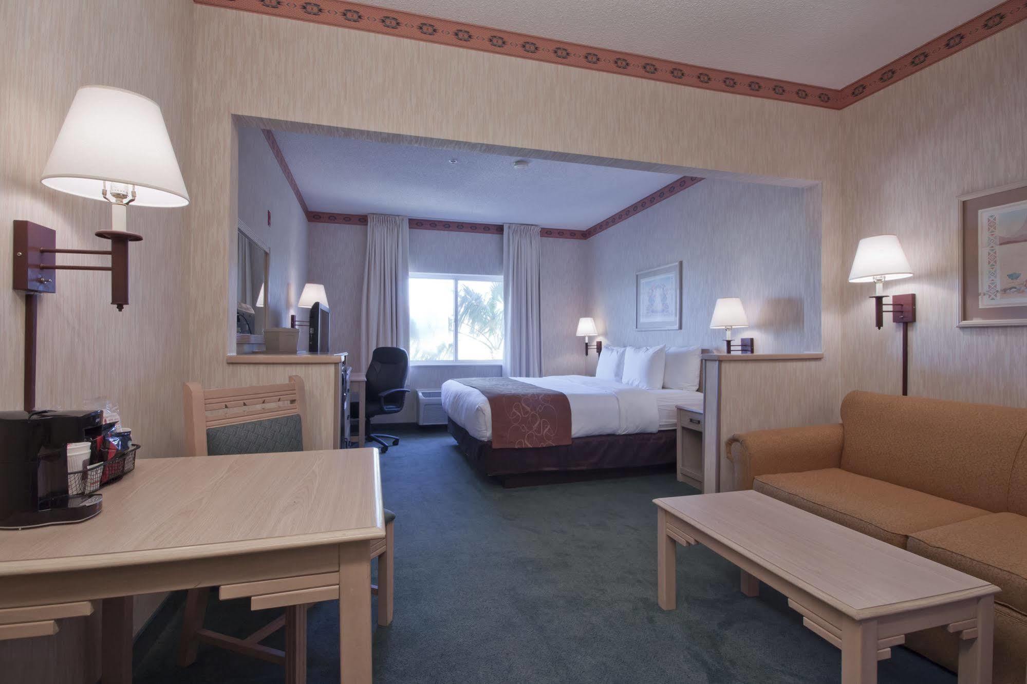 Comfort Suites Peoria Sports Complex מראה חיצוני תמונה